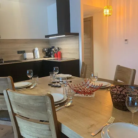 Lägenhet Cosy Au Coeur Du Village Avec Terrasse Et Garage - - Fr-1-623-295